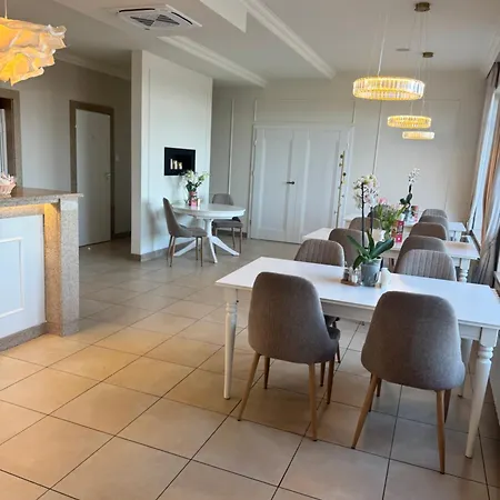 Bed & Breakfast Restauracja Magnolia Slodkow